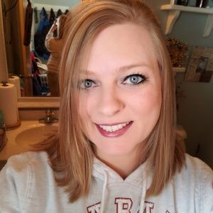 Meet your Posher, Kendra